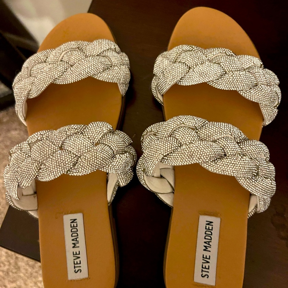 Steve Madden Newbie Rhinestones size 9